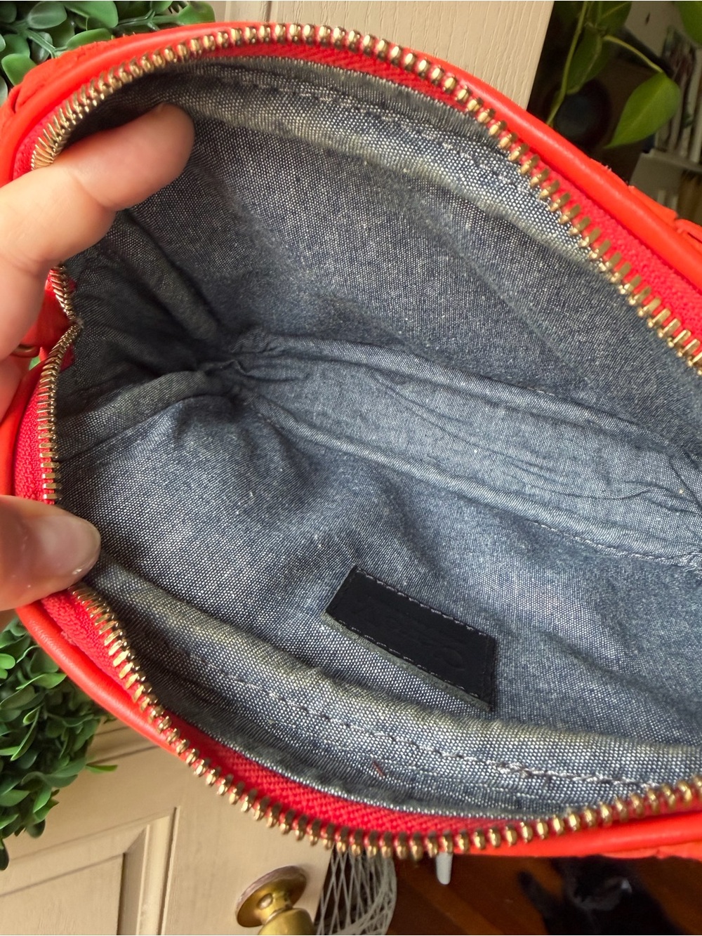 Clare V midi sac Red Woven Crossbody Bag with Clare V canvas and leather Strap - Picture 6 of 7